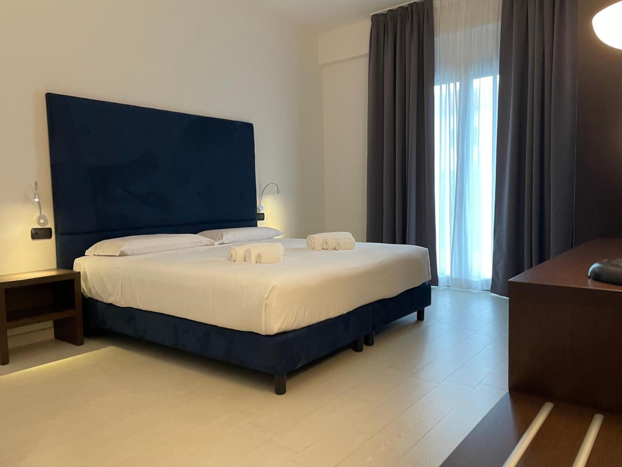 Maestrale Resort Hotel - グロッセート エクステリア 写真